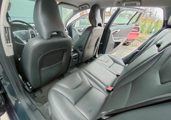 Volvo V60 cena 49900 przebieg: 242153, rok produkcji 2015 z Kowary małe 137